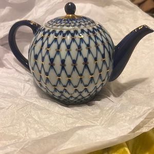 Small Cobalt Blue White & Gold RUSSIA TEAPOT -  LOMONOSOV Imperial Porcelain